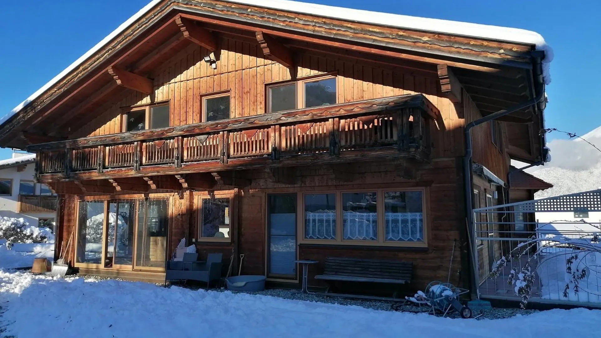 Apartment Ferienwohnung Mireille Oberperfuss Austria